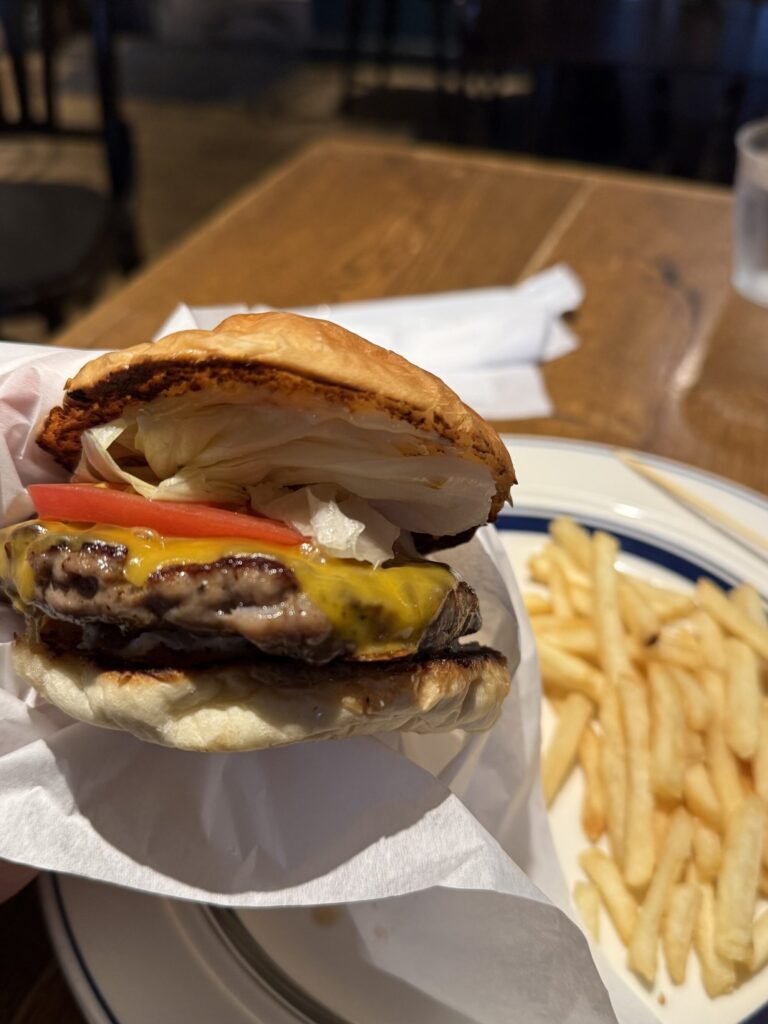 【スタッフ日記】街で愛される老舗ランチ｜府中「ピアチェーレ」＆三宿「ファンゴー」